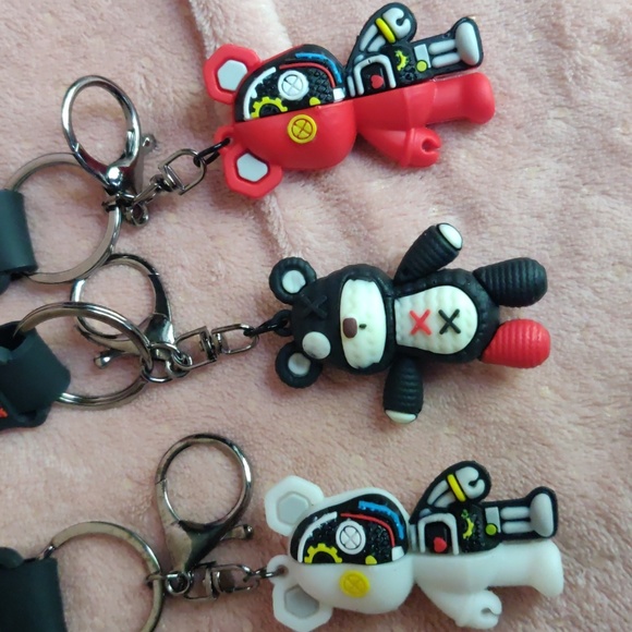 Top one teddy bear keychains you get all three - Picture 2 of 8
